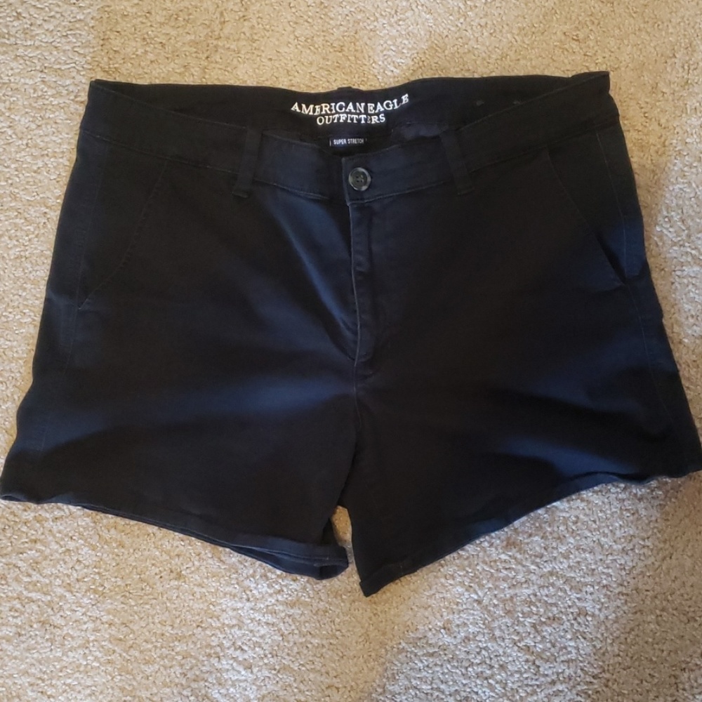 AEO Twill Midi Black shorts